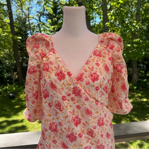 Something Navy Fitted Floral Surplice Top Small - Picture 7 of 14